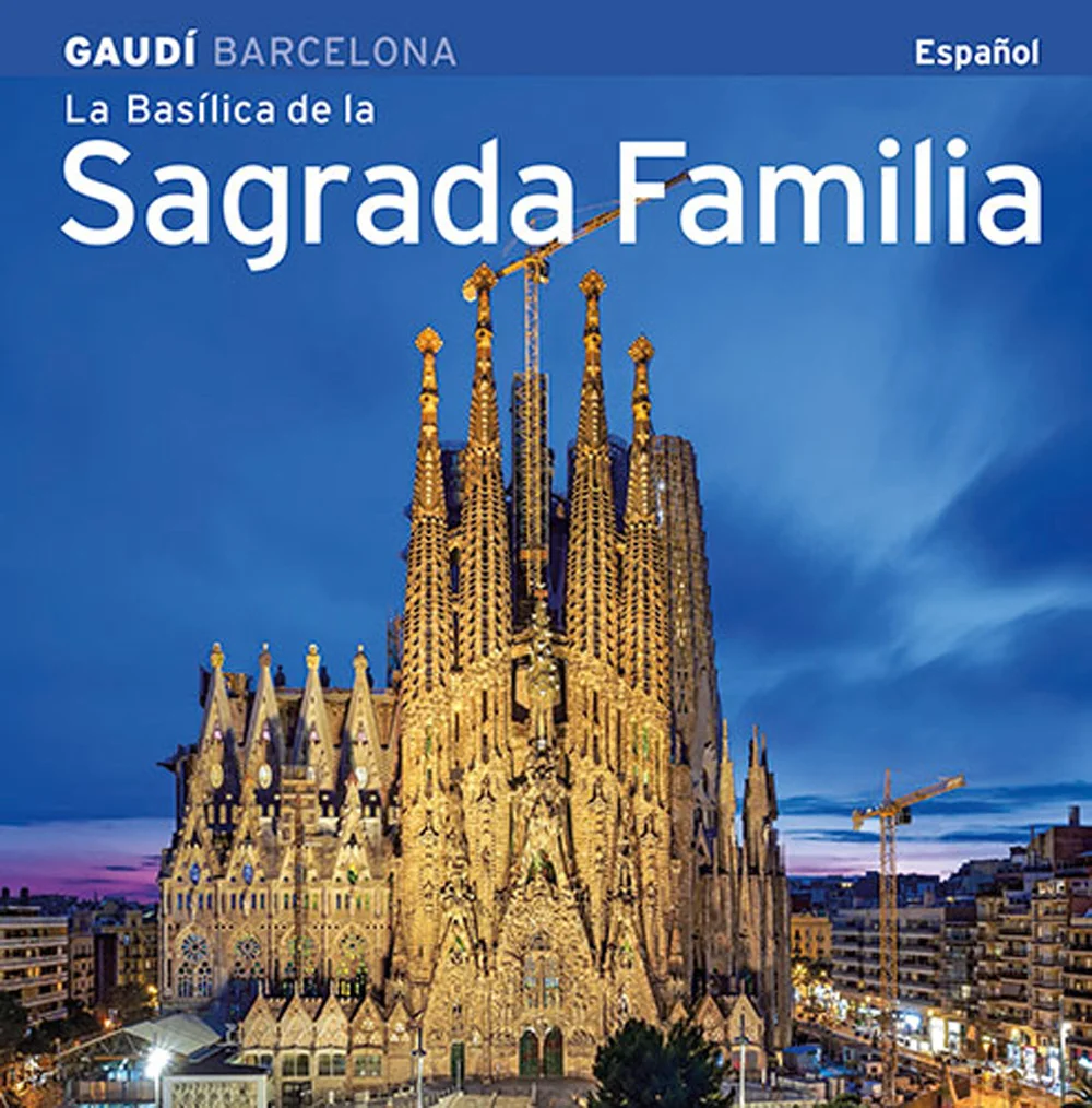 El Templo déla Sagrada Familia, en construcción desde 188' y situado en el Eixample de Barcelona, es la obra cumbre de Antoni Gaudí. Sus tres fach...