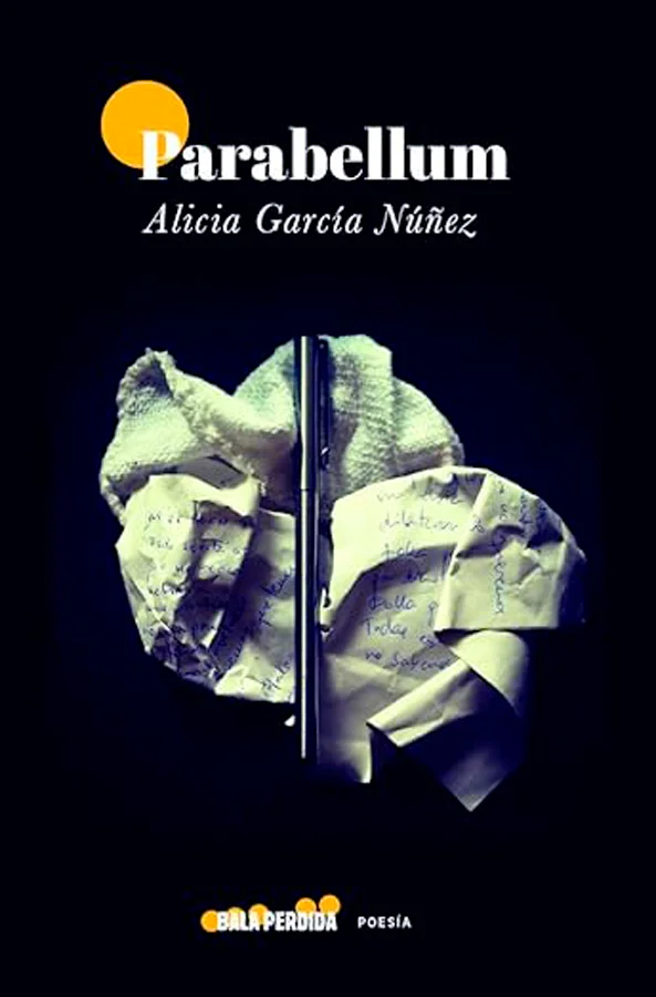 Alicia es un poema lleno de complejas sonoridades, una canción repleta de ritmo. Su trabajo trasciende a la poesía para encantarnos en diversas di...