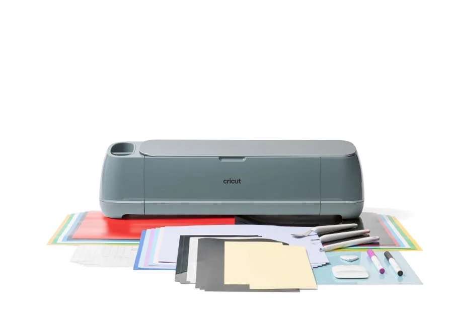 <p>Personaliza sin límites con <strong>Cricut</strong> Maker 4, la próxima generación de nuestra máquina de corte inteligente definitiva. Con much...