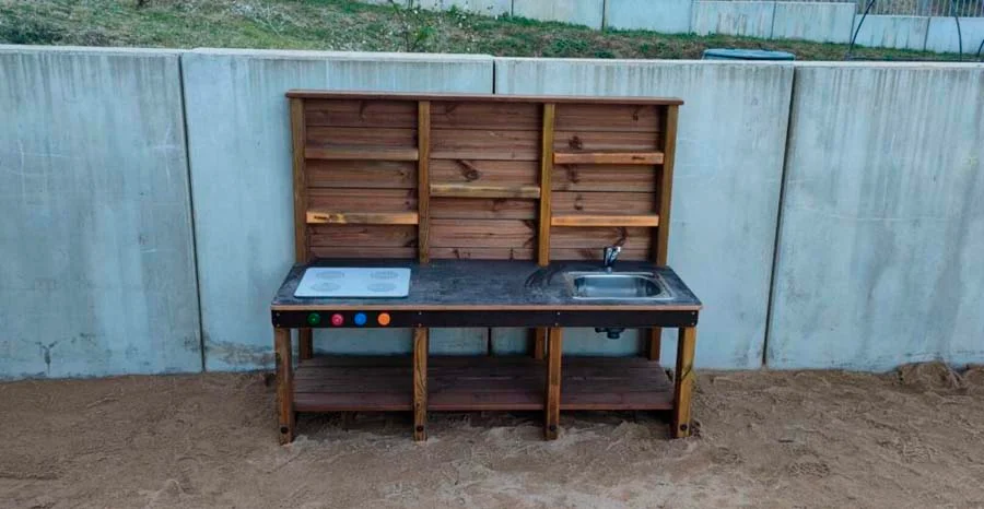 Cuineta exterior fusta 150x60x120cm Cuineta exterior fusta 150x60x120cm