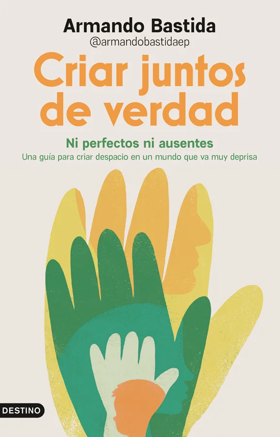 <strong>Un libro de crianza honesto y transformador para quienes quieren criar en EQUIPO DE VERDAD.</strong>Criar a un hijo no viene con instrucci...