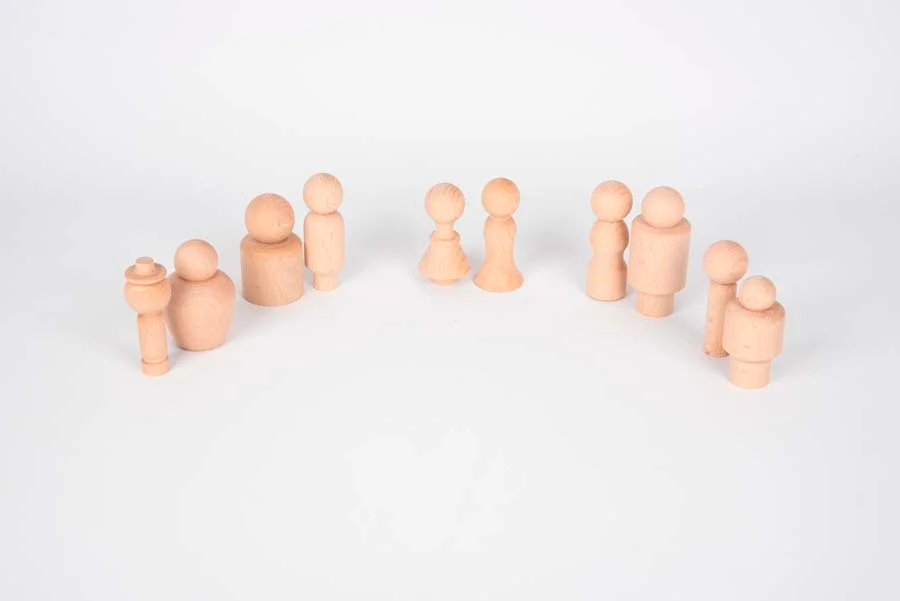 Figures comunitat fusta natural Figures comunitat fusta natural