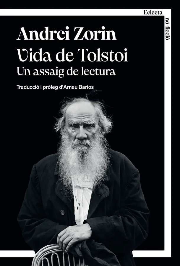 La vida de Tolstoi és fascinant, digna d’una nove?la de Tolstoi.<br><br>A partir de diaris, cartes i testimonis, i amb incursions constants a les ...
