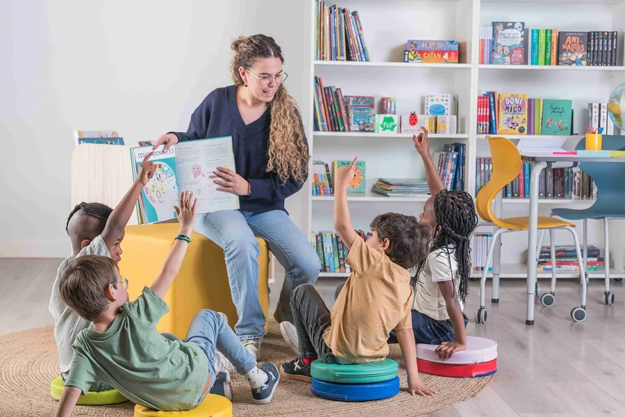 Llegir per comprendre: estratègies de lectura Llegir per comprendre: estratègies de lectura