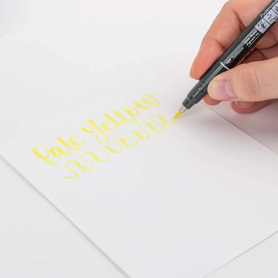 Retolador Tombow Fudenosuke pastel groc clar