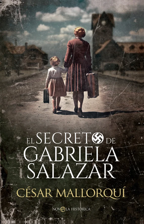 Madrid, 2010. Carmen Klein, la famosa escritora de bestsellers, cuyo auténtico nombre es Gabriela Salazar, ha muerto. Poco después del deceso, sus...