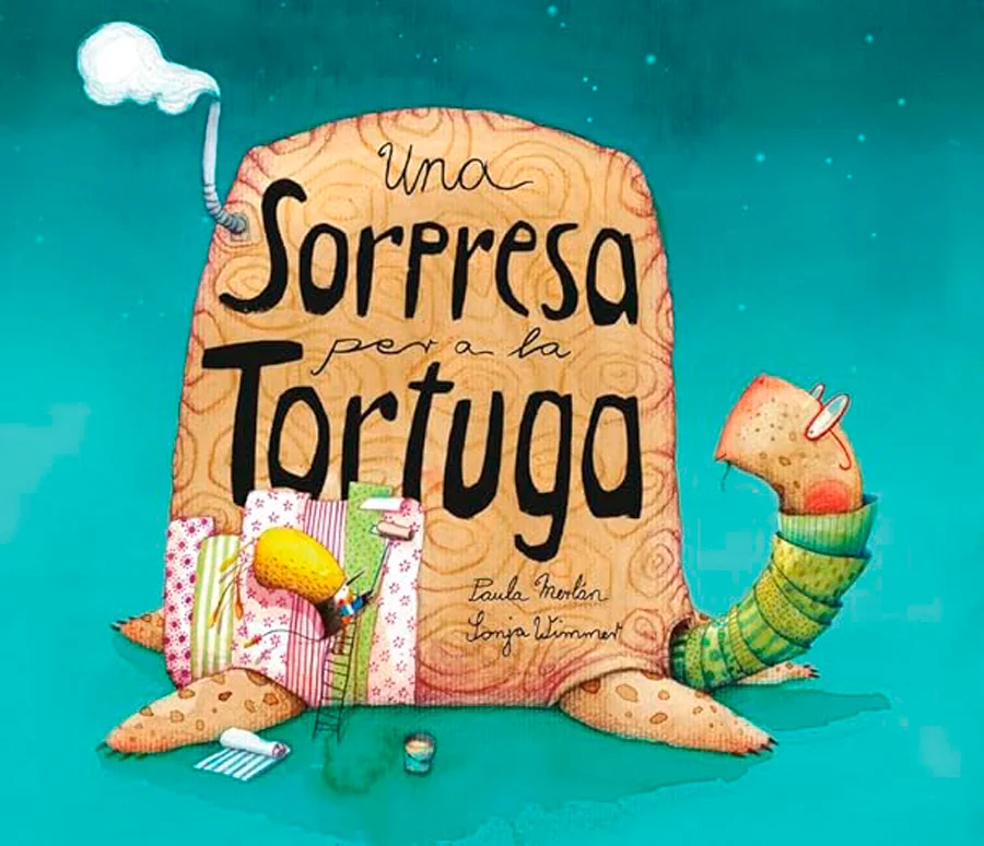 Quan aquell matí la Tortuga es va mirar a l'estany, es va adonar que tenia la closca vella i desgastada. Es va sentir trista, però aviat va arriba...