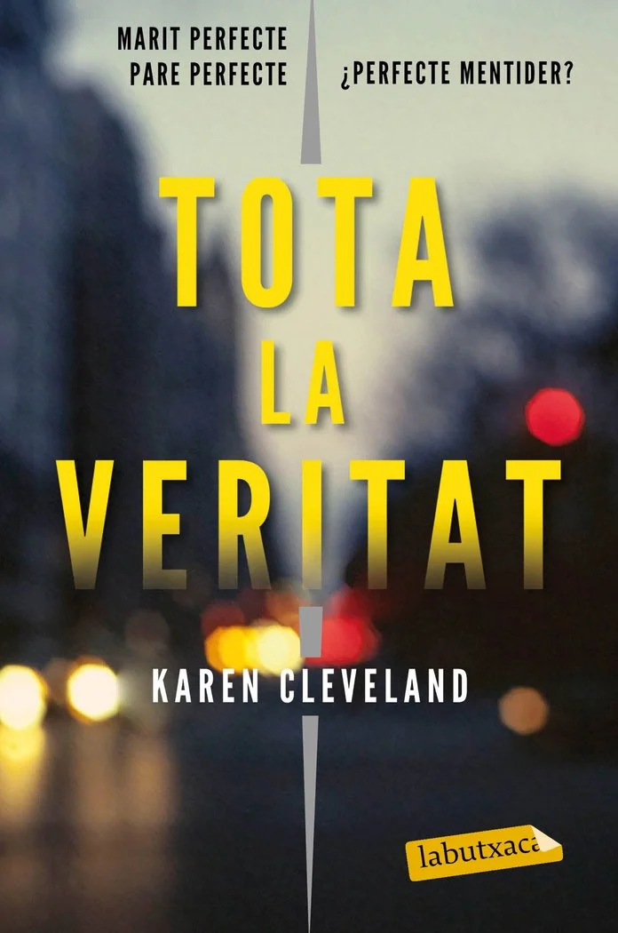 Una dona fa malabarismes per combinar la vida familiar ?casada, mare de quatre nens? amb la carreraprofessional com a analista de la CIA, seguint ...