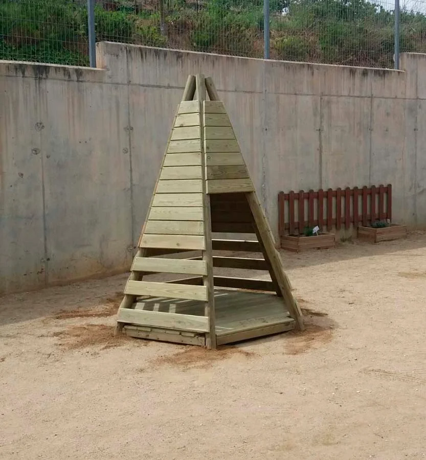 Tipi de fusta gran 180x180x240cm
