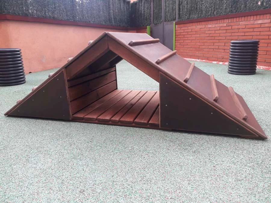 Doble rampa de fusta senzilla 180x82x55cm Doble rampa de fusta senzilla 180x82x55cm