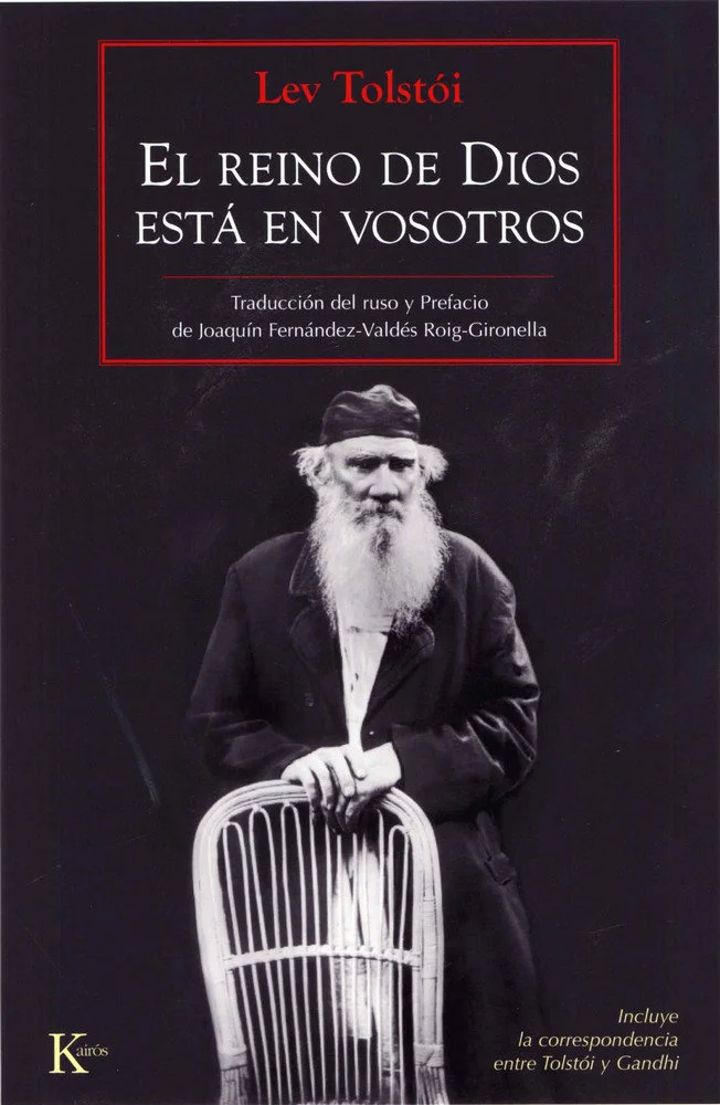 El reino de Dios está en vosotros me abrumó. Me marcó para siempre.» Con estas palabras definió Gandhi esta obra tan polémica, por la cual se reco...