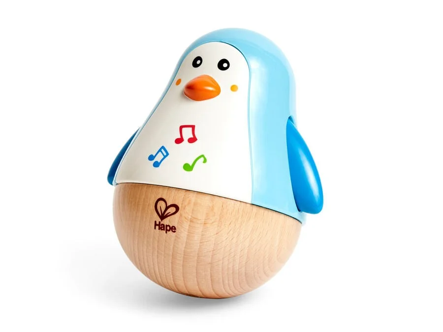 Amb aquest divertit saltamartí musical de pingüí, els nens podran explorar diferents sons, relaxant-se amb el tranquil so de la dringar del pingüí...