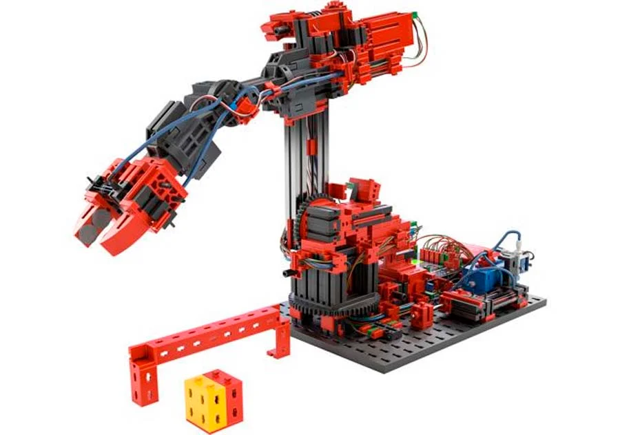 <p><strong>Fischertechnik 6-Axis Robot 9V</strong><br><br>El robot de 6 ejes de Fischertechnik permite a los estudiantes familiarizarse con la rob...