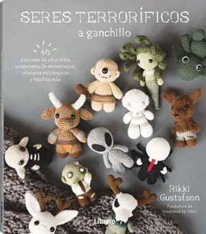¿Quién dice que lo espeluznante no puede ser mono? Con esta impresionante colección de amigurumis, sacará a la luz una horda de criaturas y crípti...