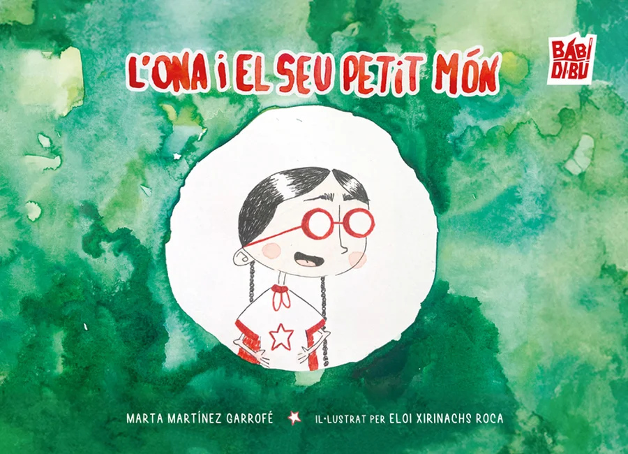 L’Ona és una nena plena d’imaginació, però a l’escola sovint se sent petita i invisible. Tot canvia quan descobreix que el veritable superpoder és...
